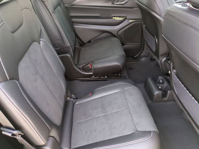 New 2025 Jeep Grand Cherokee L Altitude image 22