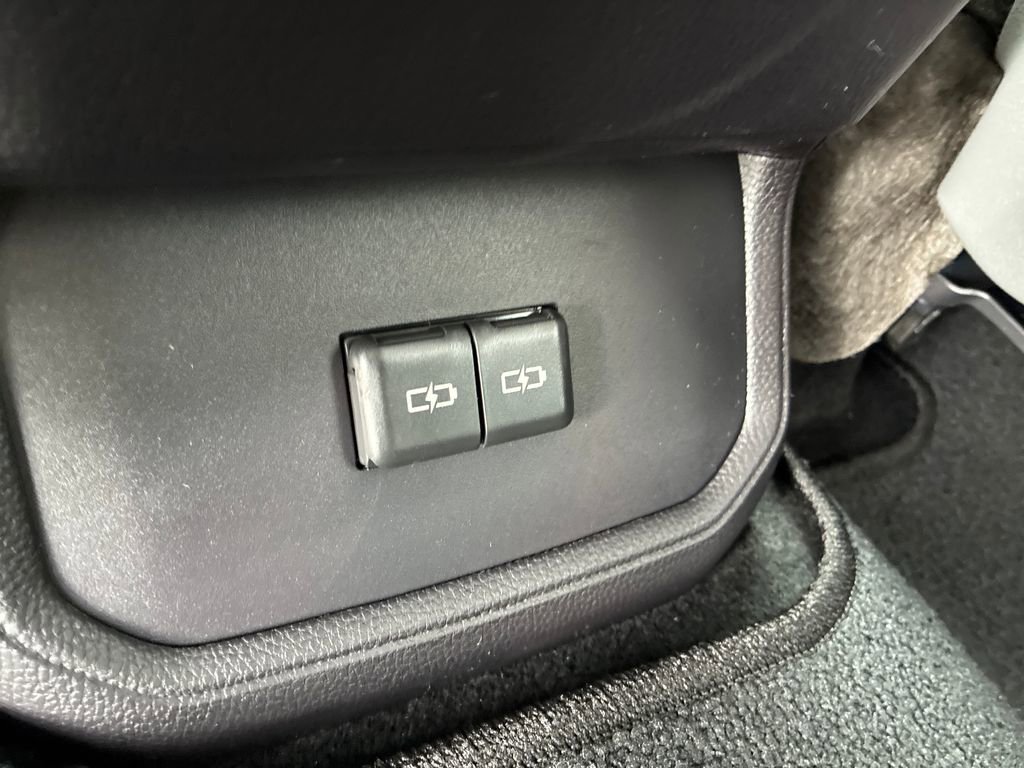 New 2026 Toyota Highlander XLE image 47