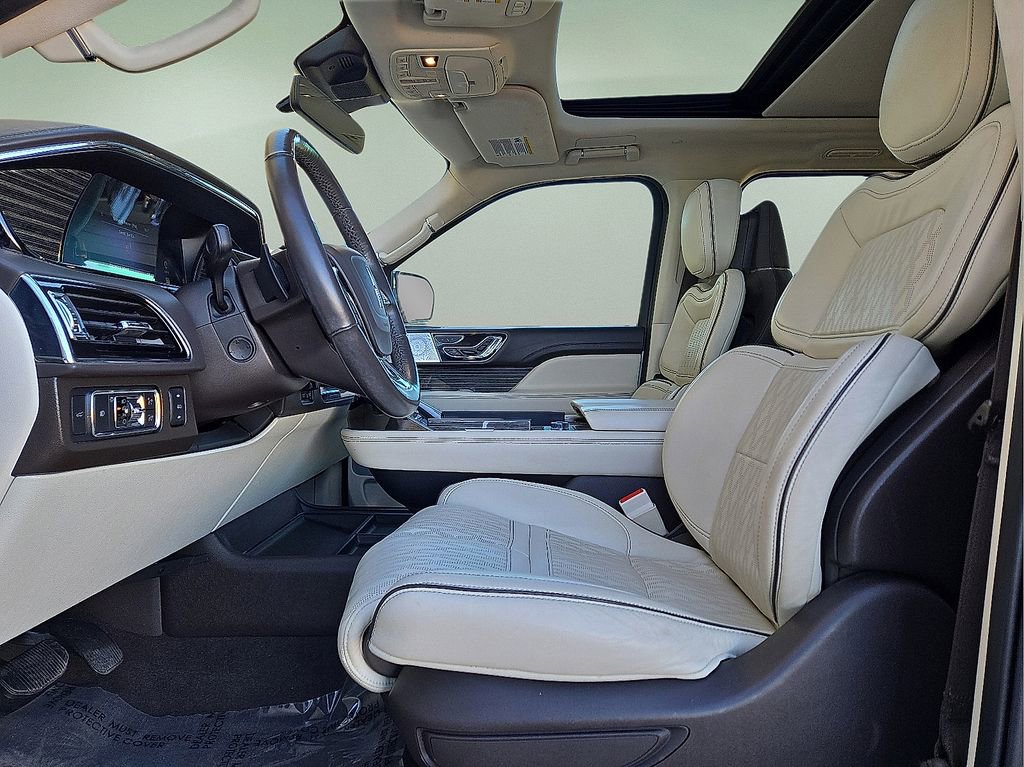 Used 2023 Lincoln Navigator Black Label image 22