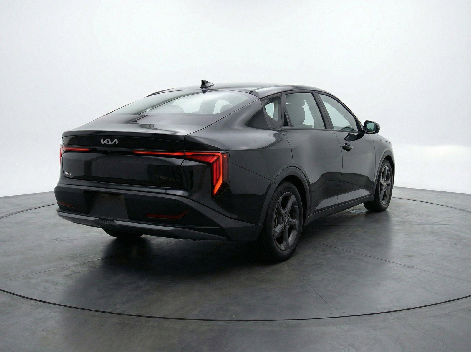 Used 2025 Kia K4 LXS image 9