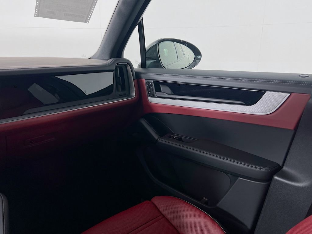 New 2026 Porsche Cayenne S AWD/4WD image 26