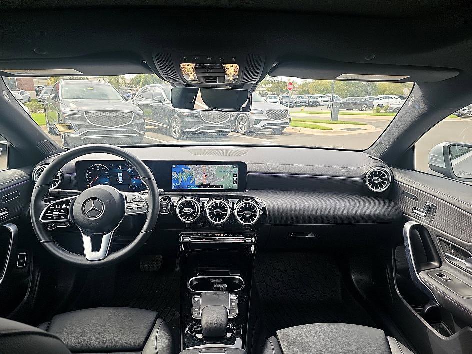 Used 2023 Mercedes-Benz CLA 250 4MATIC image 31