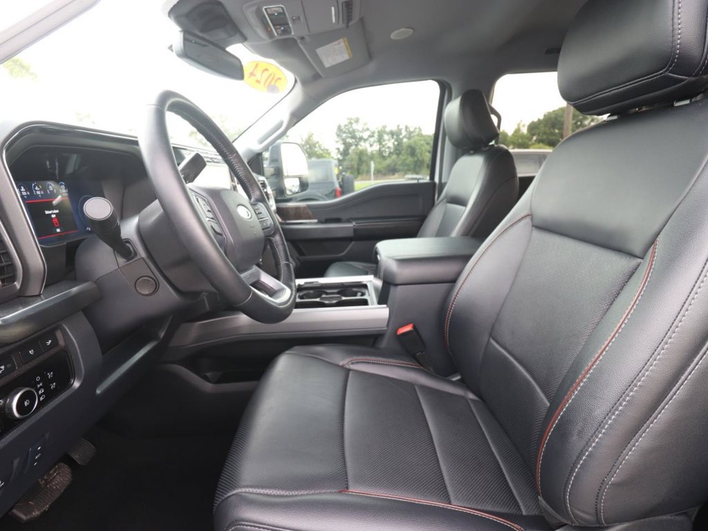 Used 2024 Ford F350 Lariat w/ Lariat Ultimate Package AWD/4WD image 2
