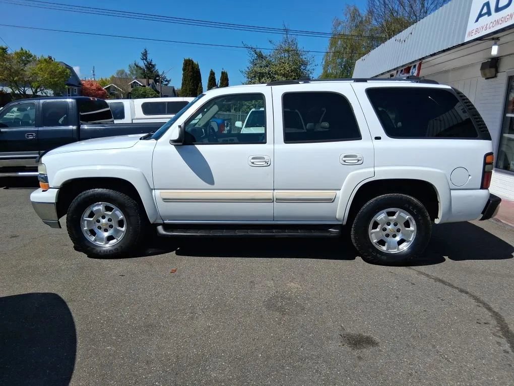 Used 2004 Chevrolet Tahoe LT w/ LT Preferred Equipment Group AWD/4WD image 8