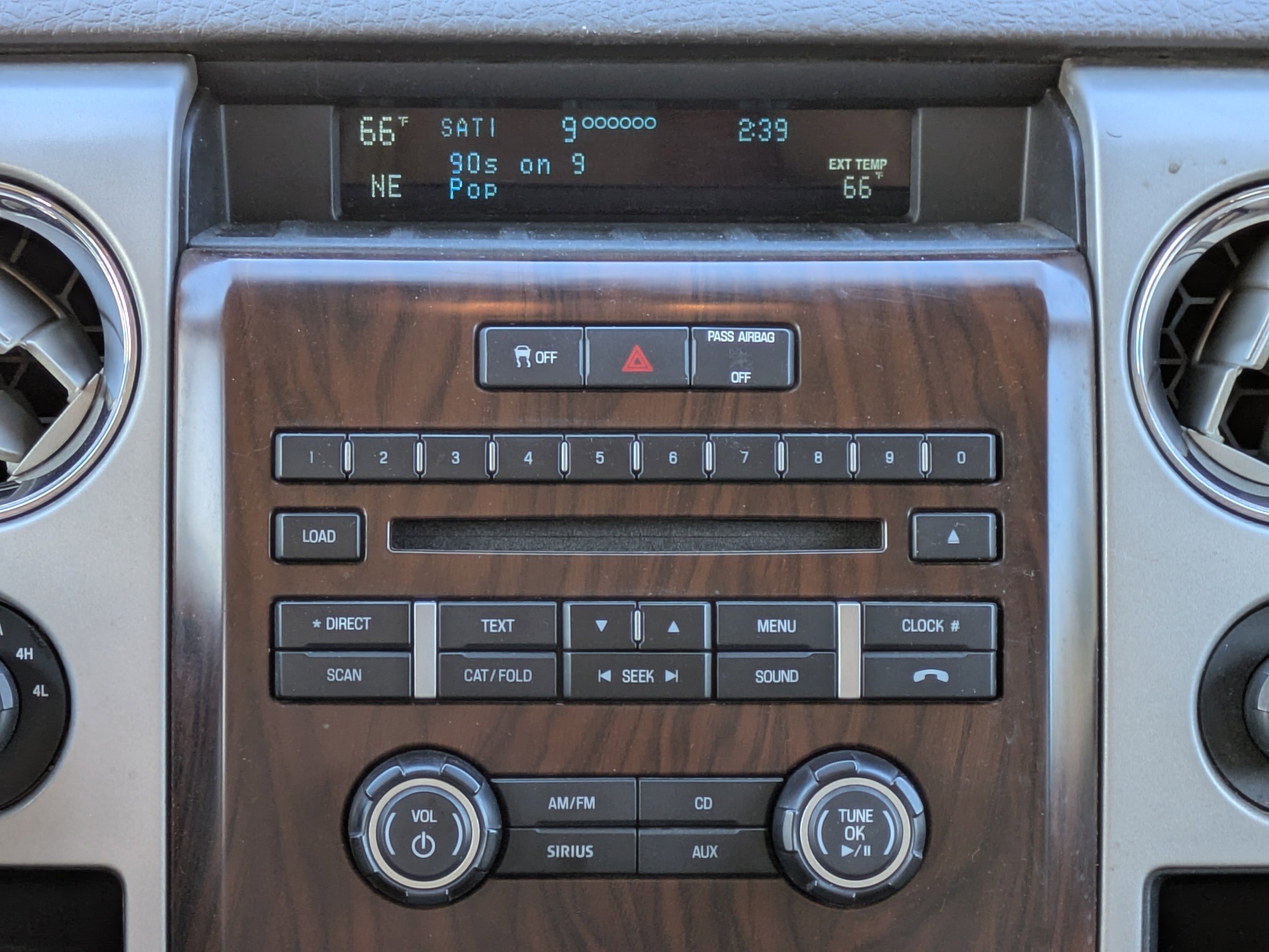 Used 2012 Ford F150 Lariat w/ Lariat Plus Pkg image 18