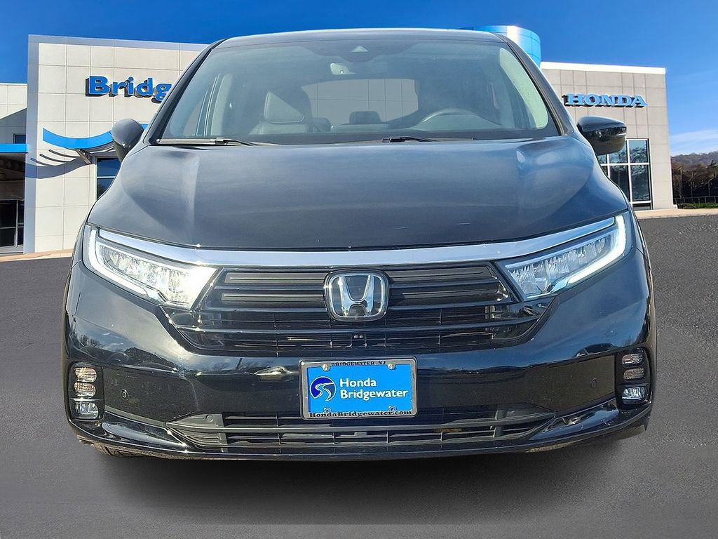Used 2024 Honda Odyssey Touring image 2