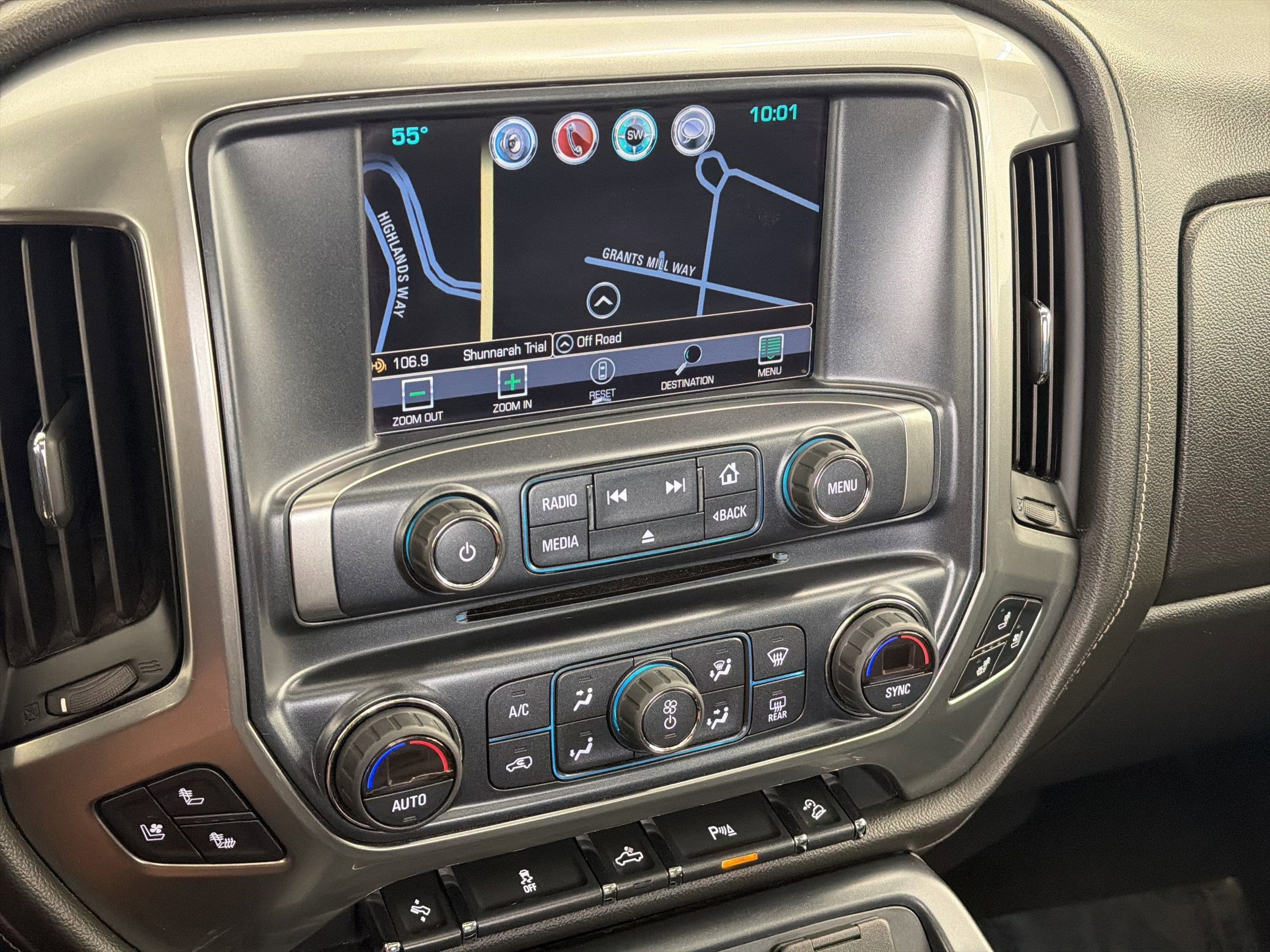 Used 2017 Chevrolet Silverado 1500 LTZ Z71 w/ LTZ Plus Package image 21