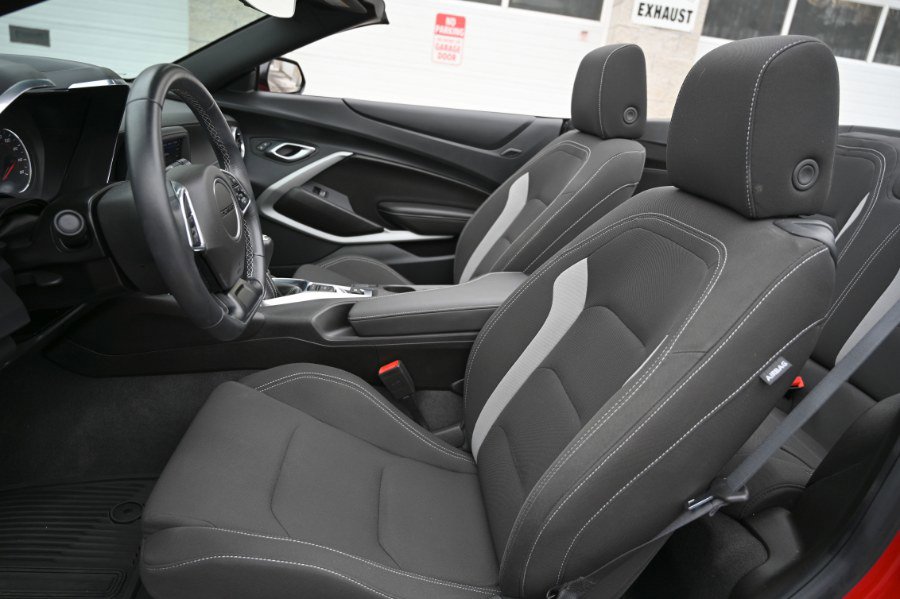 Used 2024 Chevrolet Camaro LT image 17