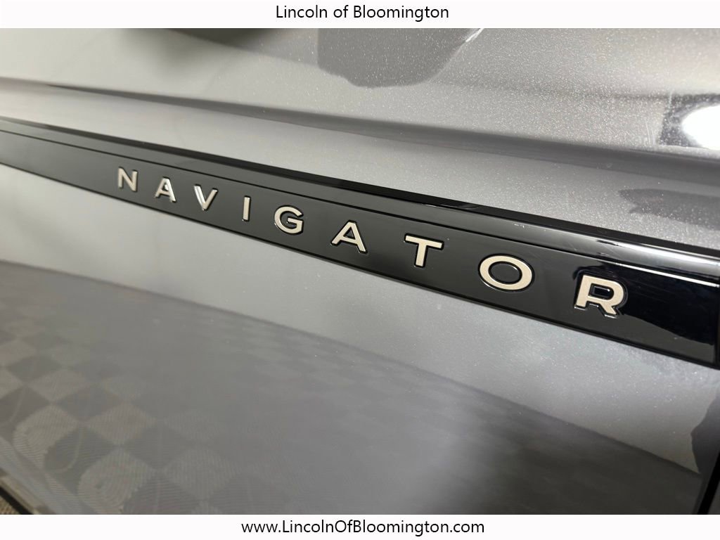 Certified 2025 Lincoln Navigator L Black Label w/ Black Label Special Edition image 15