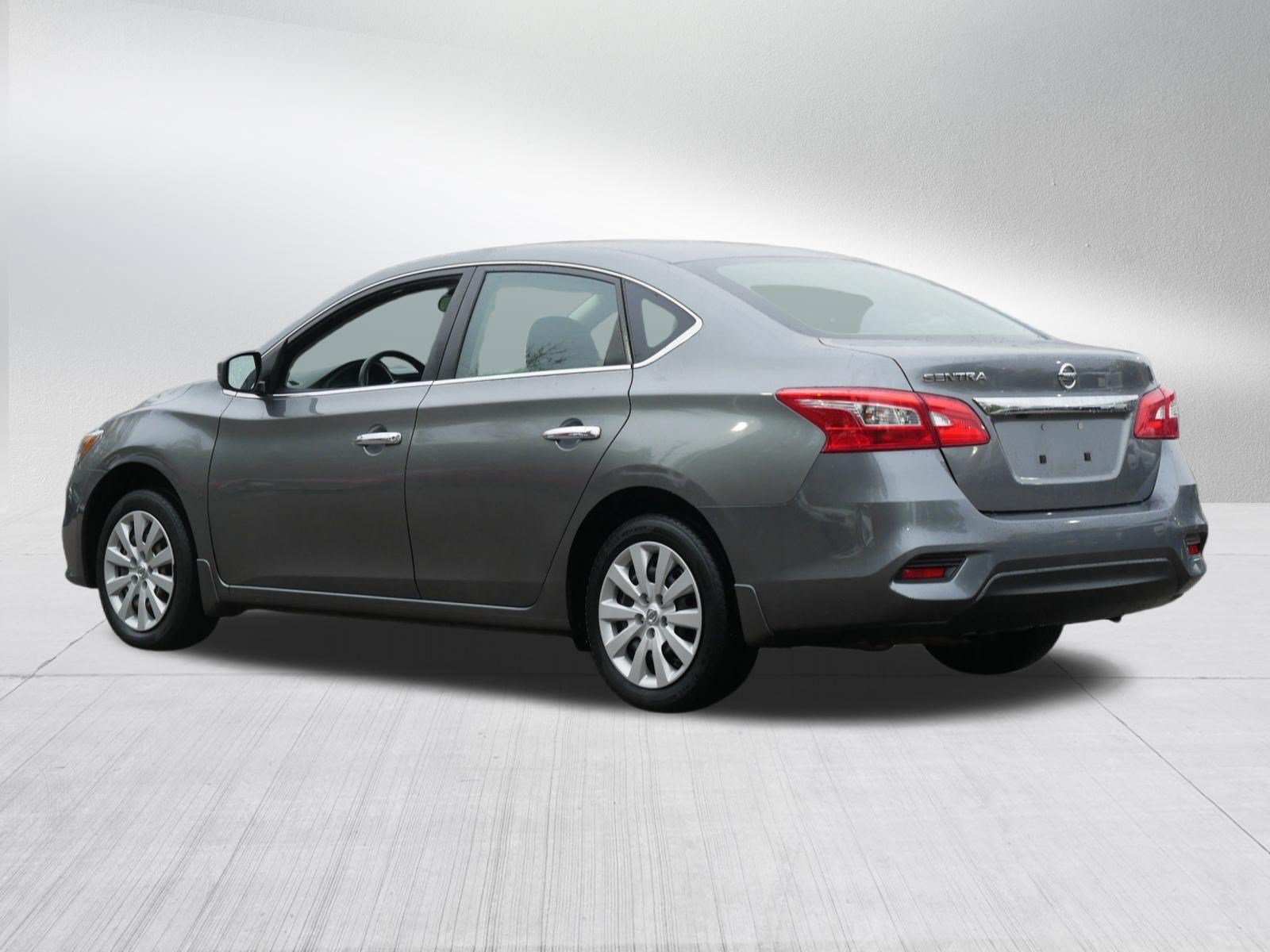 Certified 2019 Nissan Sentra S FWD image 5