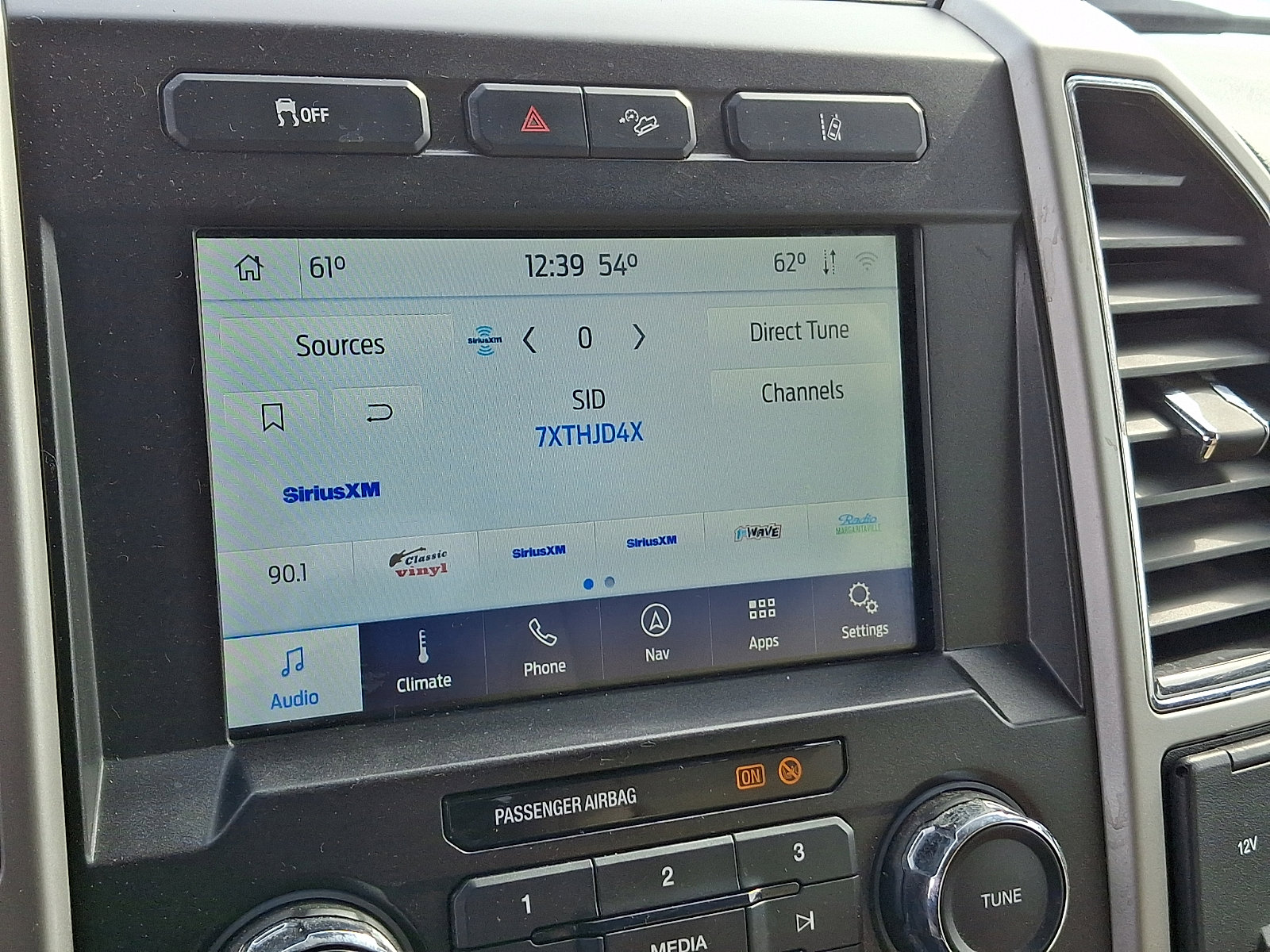 Used 2020 Ford F250 Lariat w/ Chrome Package image 18