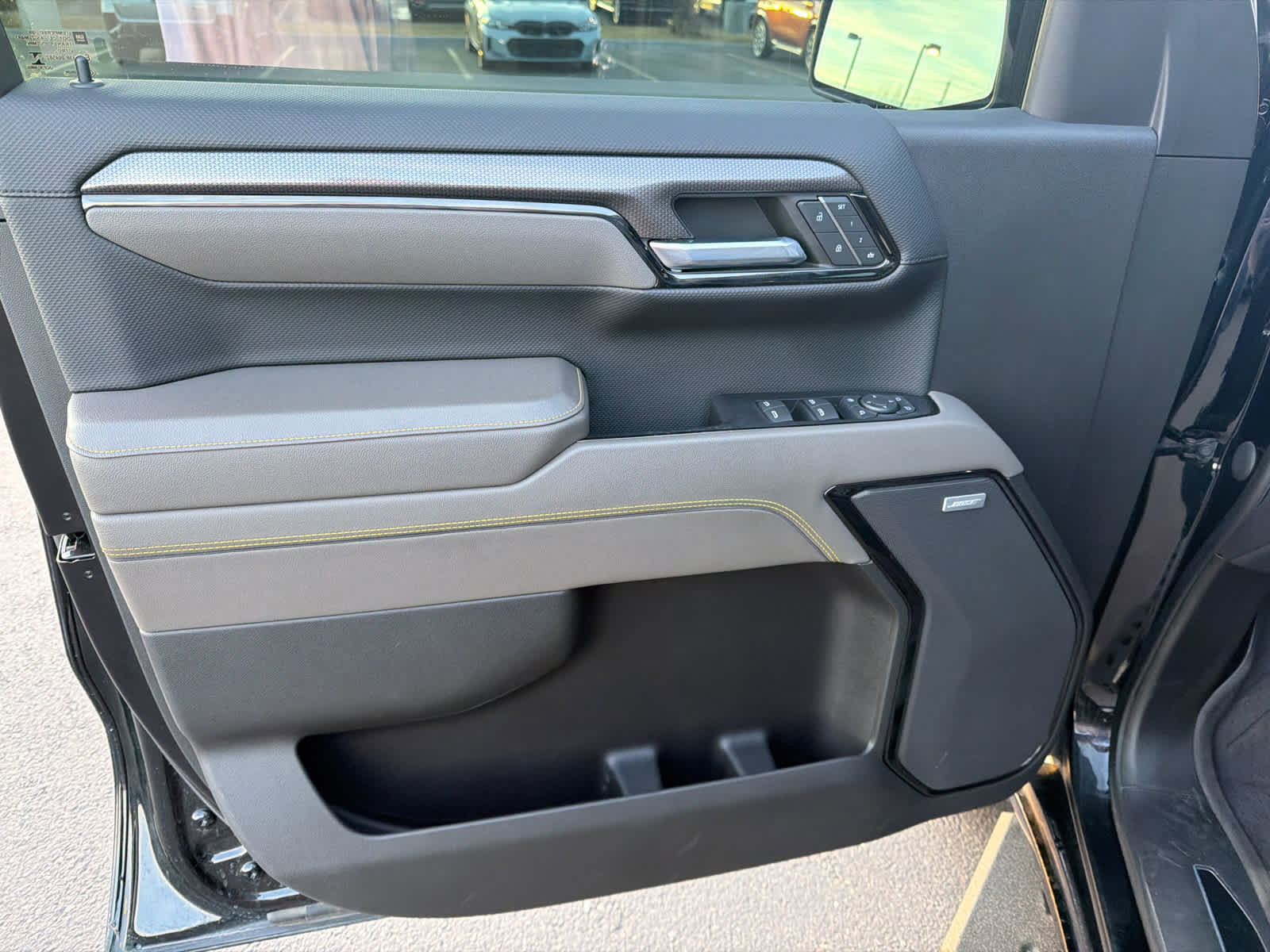 Used 2022 Chevrolet Silverado 1500 ZR2 w/ Technology Package image 27