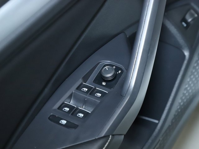 Used 2025 Volkswagen Jetta Sport image 16