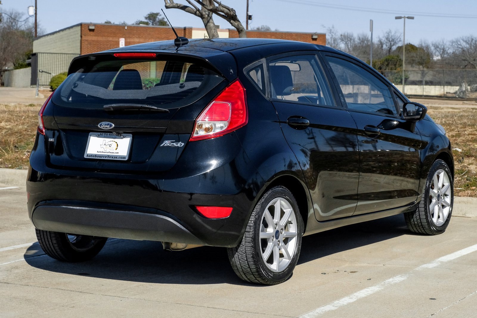 Used 2019 Ford Fiesta SE w/ Equipment Group 201A image 9