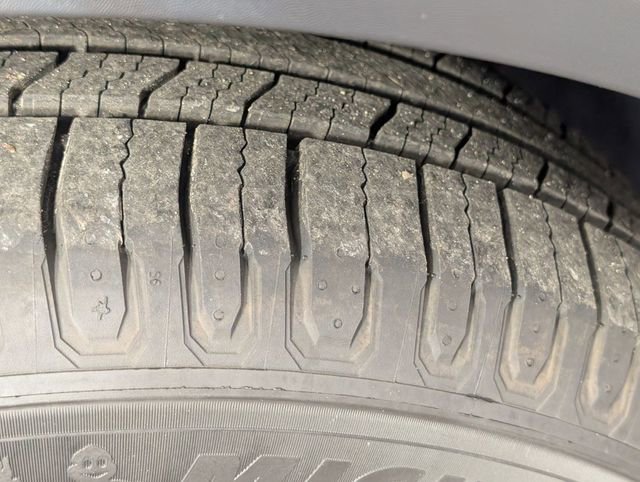 Used 2023 Kia Sportage LX image 9