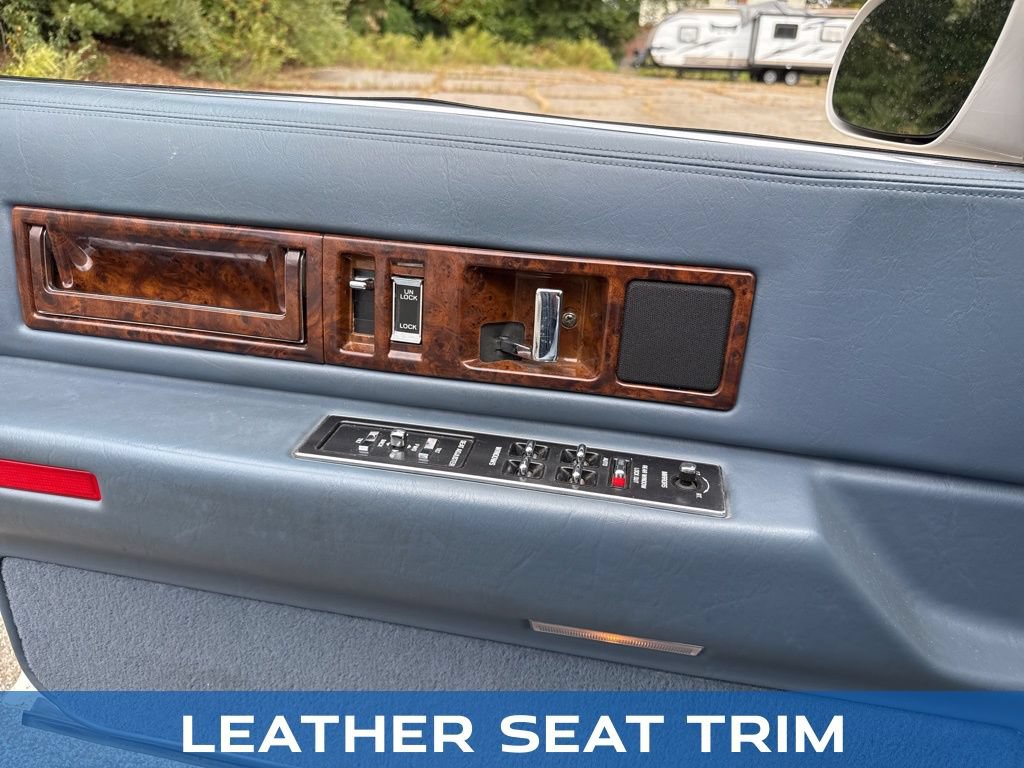 Used 1995 Cadillac Fleetwood Brougham RWD image 44