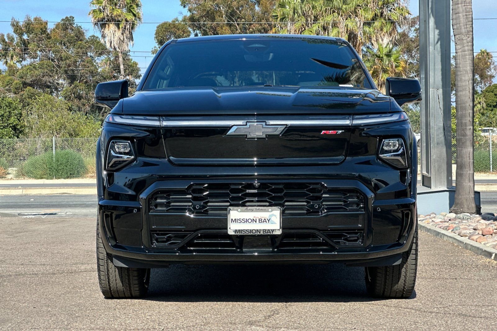 New 2024 Chevrolet Silverado EV RST image 6