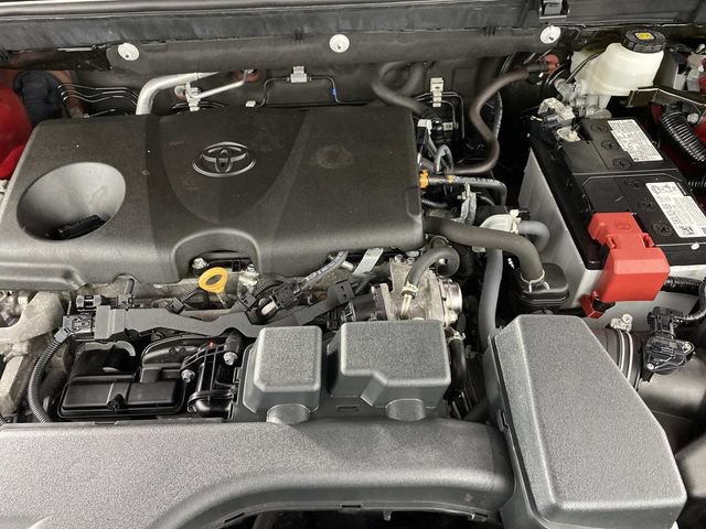 Used 2023 Toyota RAV4 LE AWD/4WD image 30