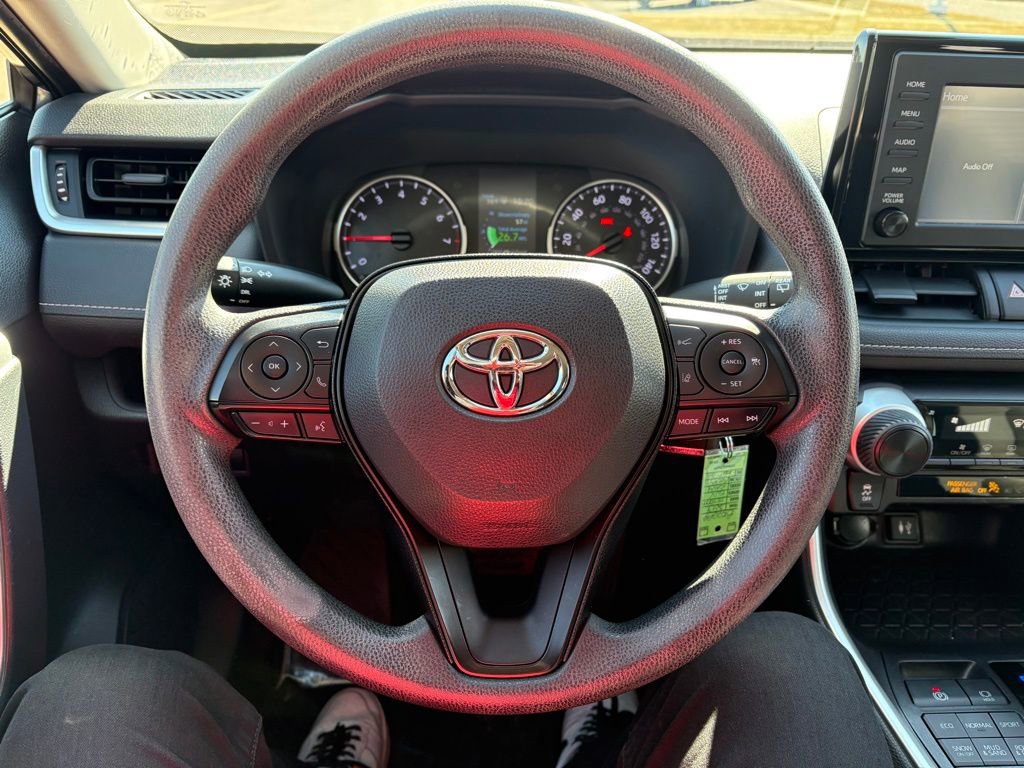 Used 2019 Toyota RAV4 LE w/ Carpet Mat Package image 18