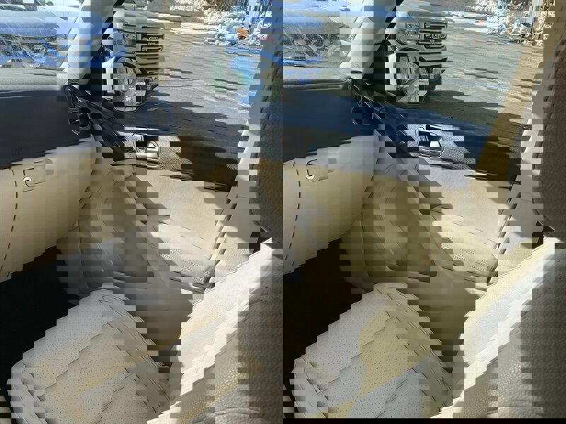 Used 2017 Volkswagen Tiguan S image 17