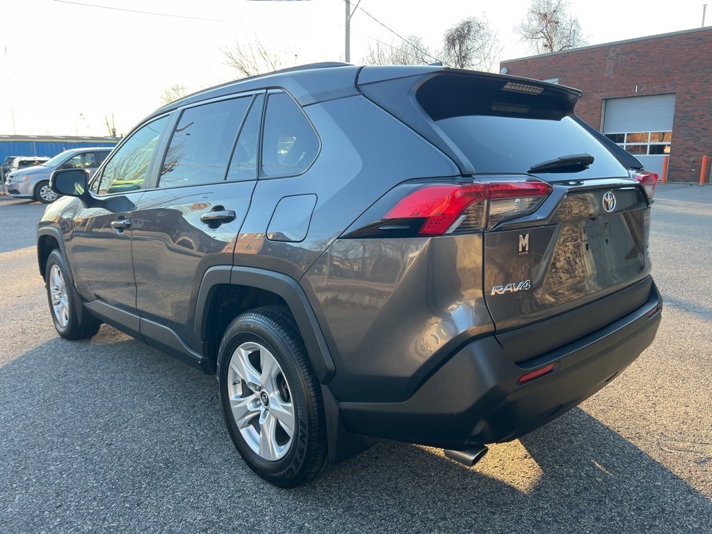 Used 2019 Toyota RAV4 XLE image 3