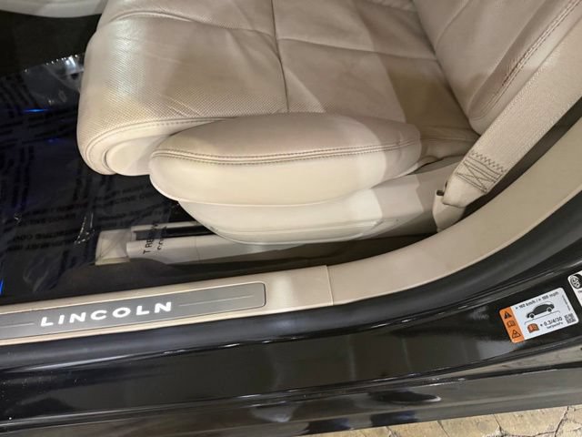 Used 2020 Lincoln Continental Reserve w/ Luxury Package AWD/4WD image 24