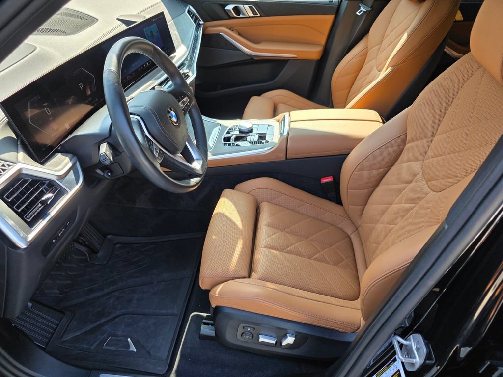 Certified 2025 BMW X5 sDrive40i w/ Premium Package RWD image 8