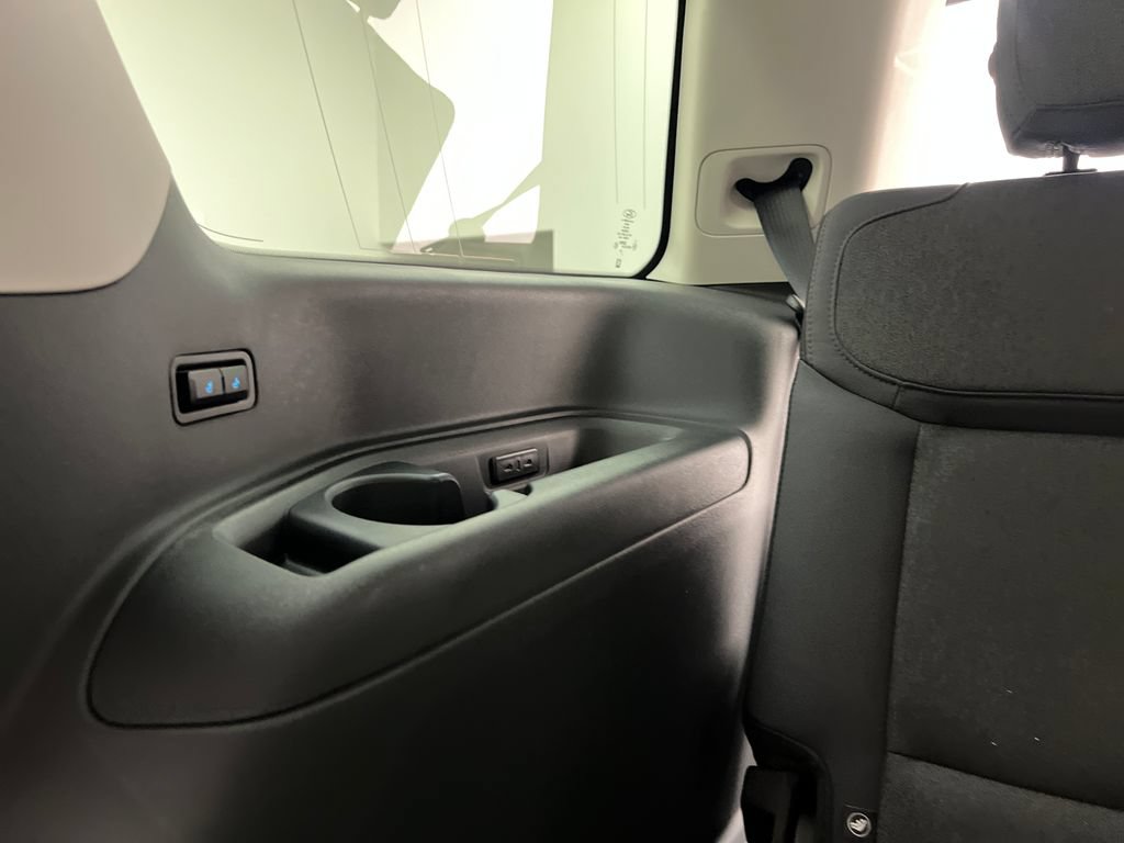 Used 2025 Ford Expedition Active RWD image 38