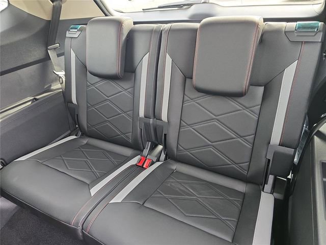 New 2026 Volkswagen Atlas Peak Edition AWD/4WD image 12