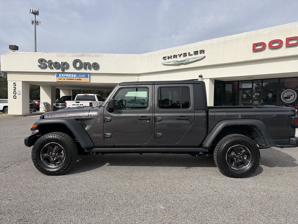 Used 2023 Jeep Gladiator Rubicon AWD/4WD image 3