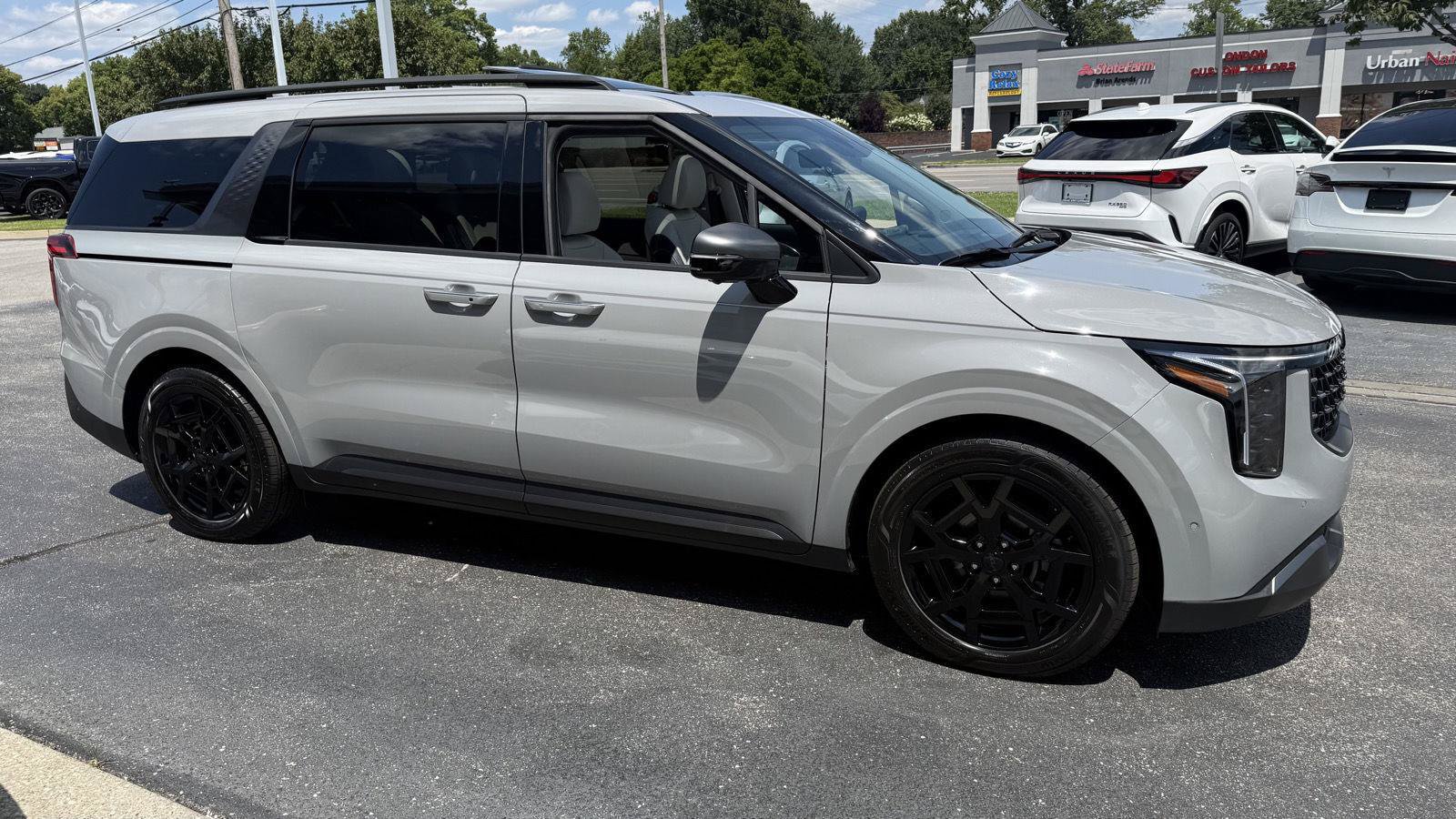 Used 2026 Kia Carnival SX Prestige FWD image 45