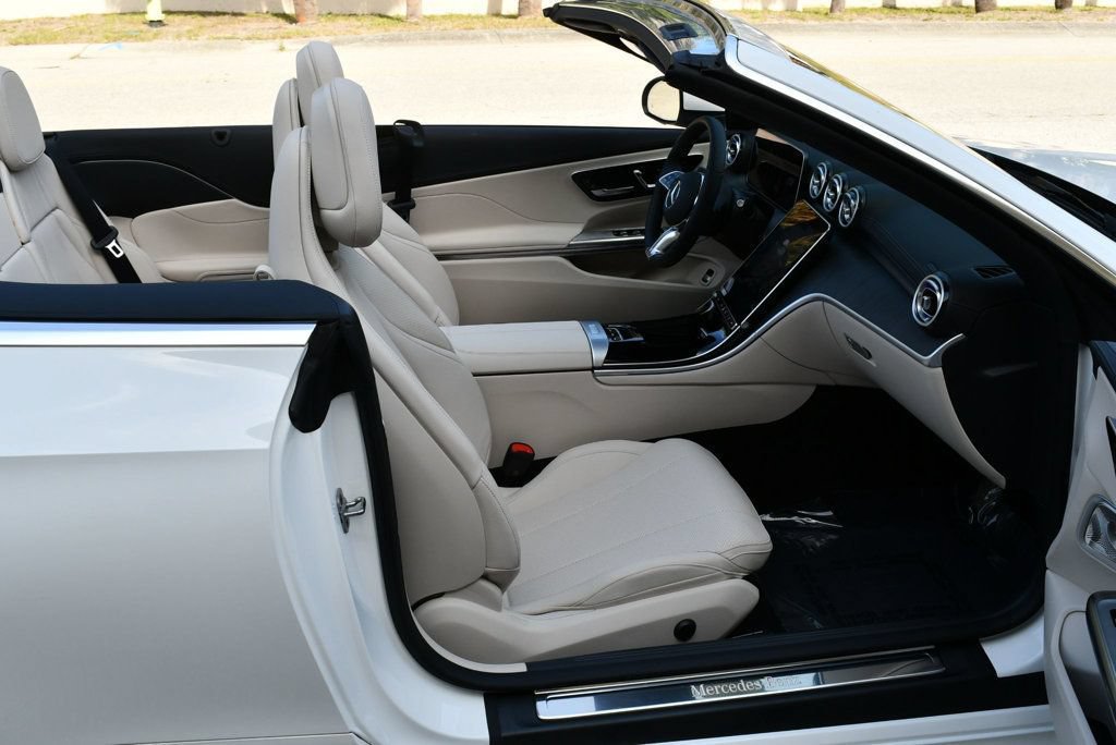 Used 2024 Mercedes-Benz CLE 300 4MATIC Cabriolet image 62