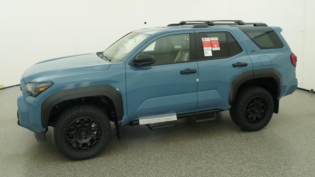 New 2026 Toyota 4Runner SR5 AWD/4WD image 5
