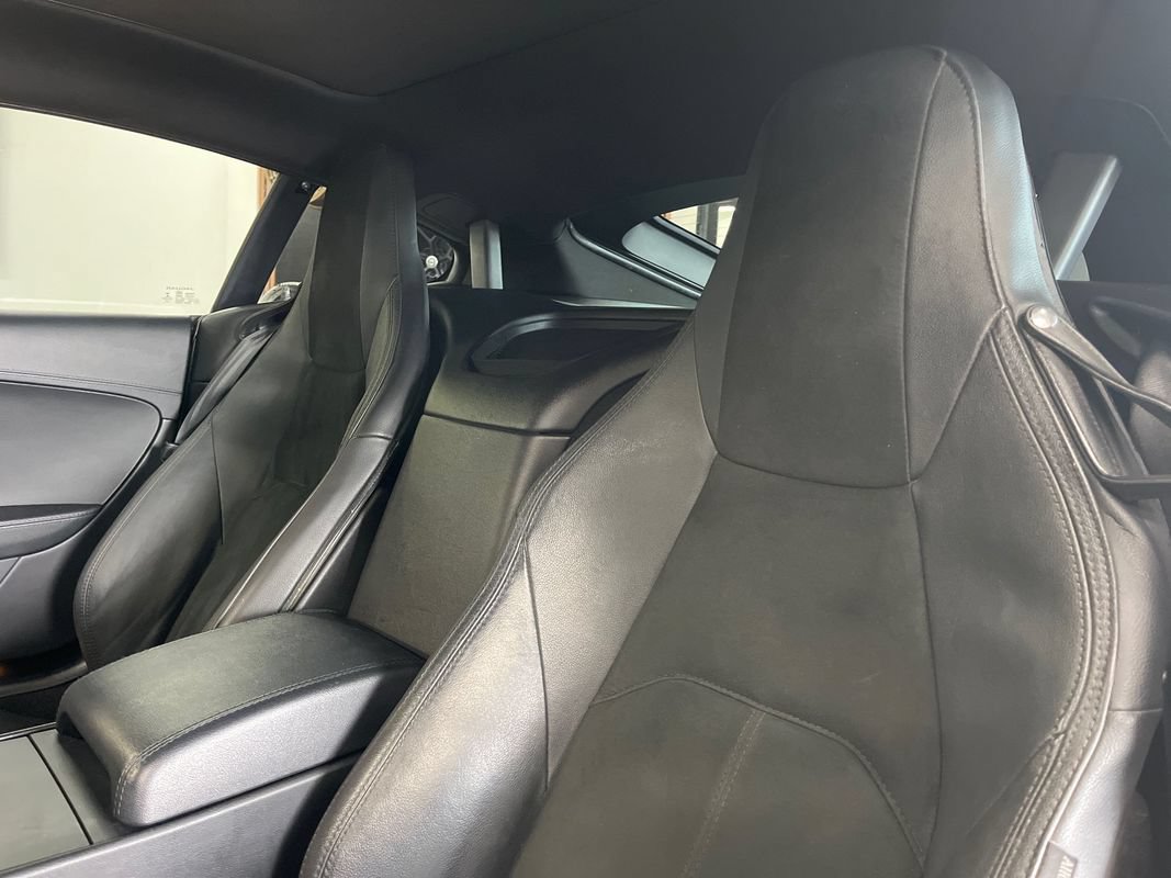 Used 2018 Jaguar F-TYPE Coupe RWD image 45
