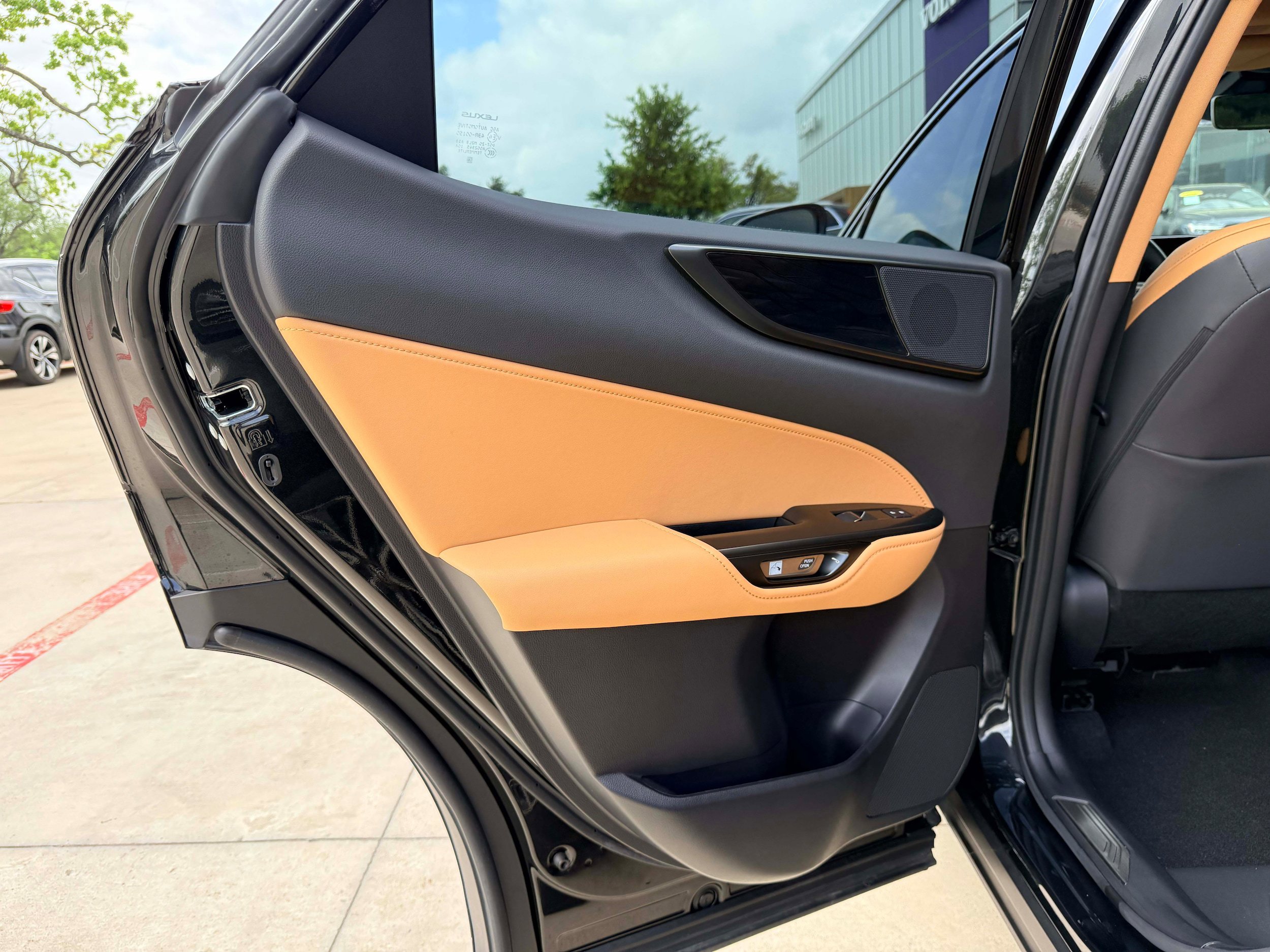 Used 2024 Lexus NX 350h AWD image 14
