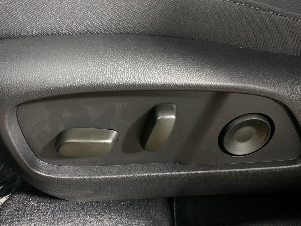 Used 2026 GMC Terrain AT4 w/ Convenience Package III image 12