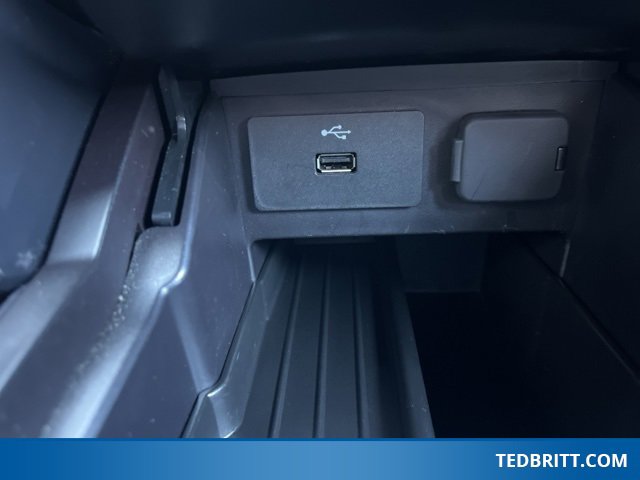 Used 2019 Ford Explorer XLT image 35