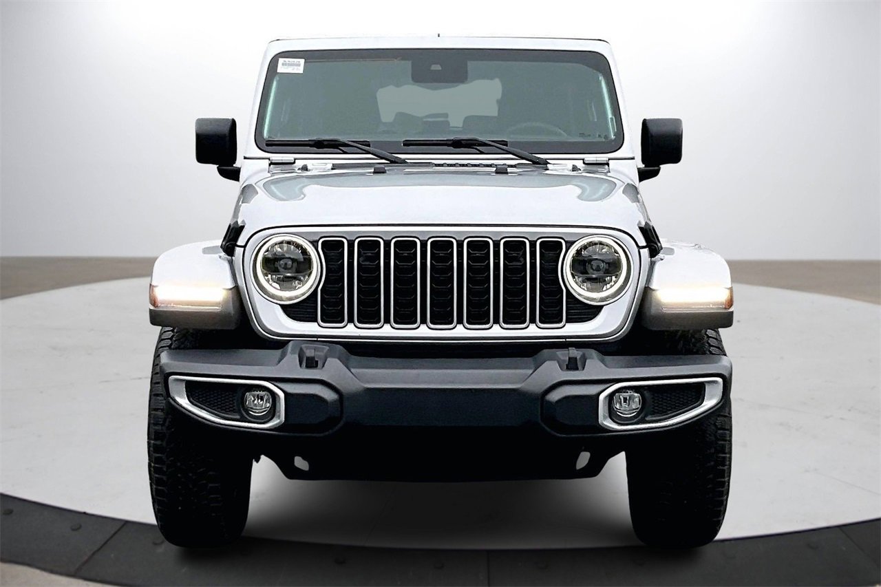 Certified 2024 Jeep Wrangler Sahara image 3