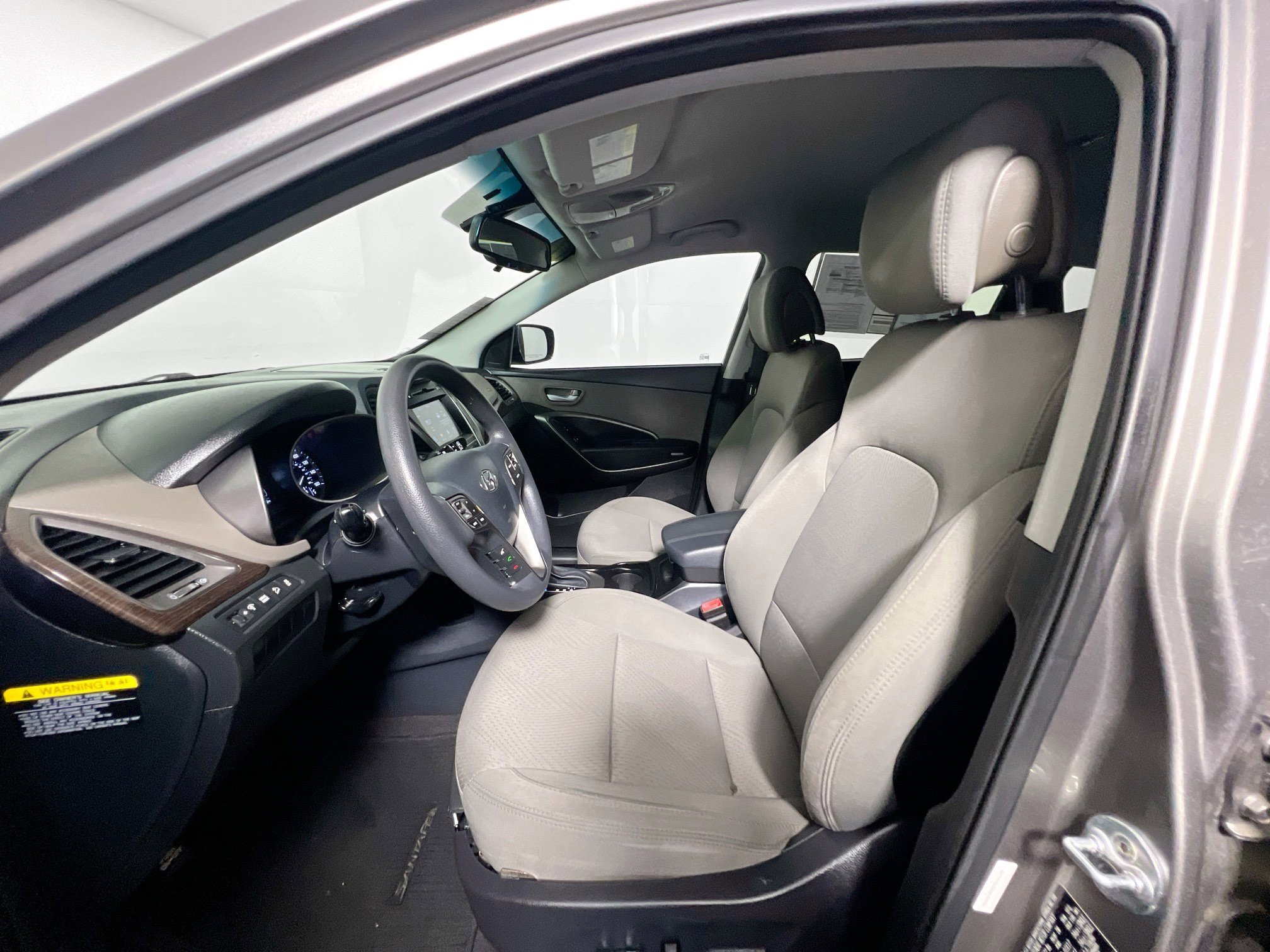 Used 2017 Hyundai Santa Fe Sport FWD image 14
