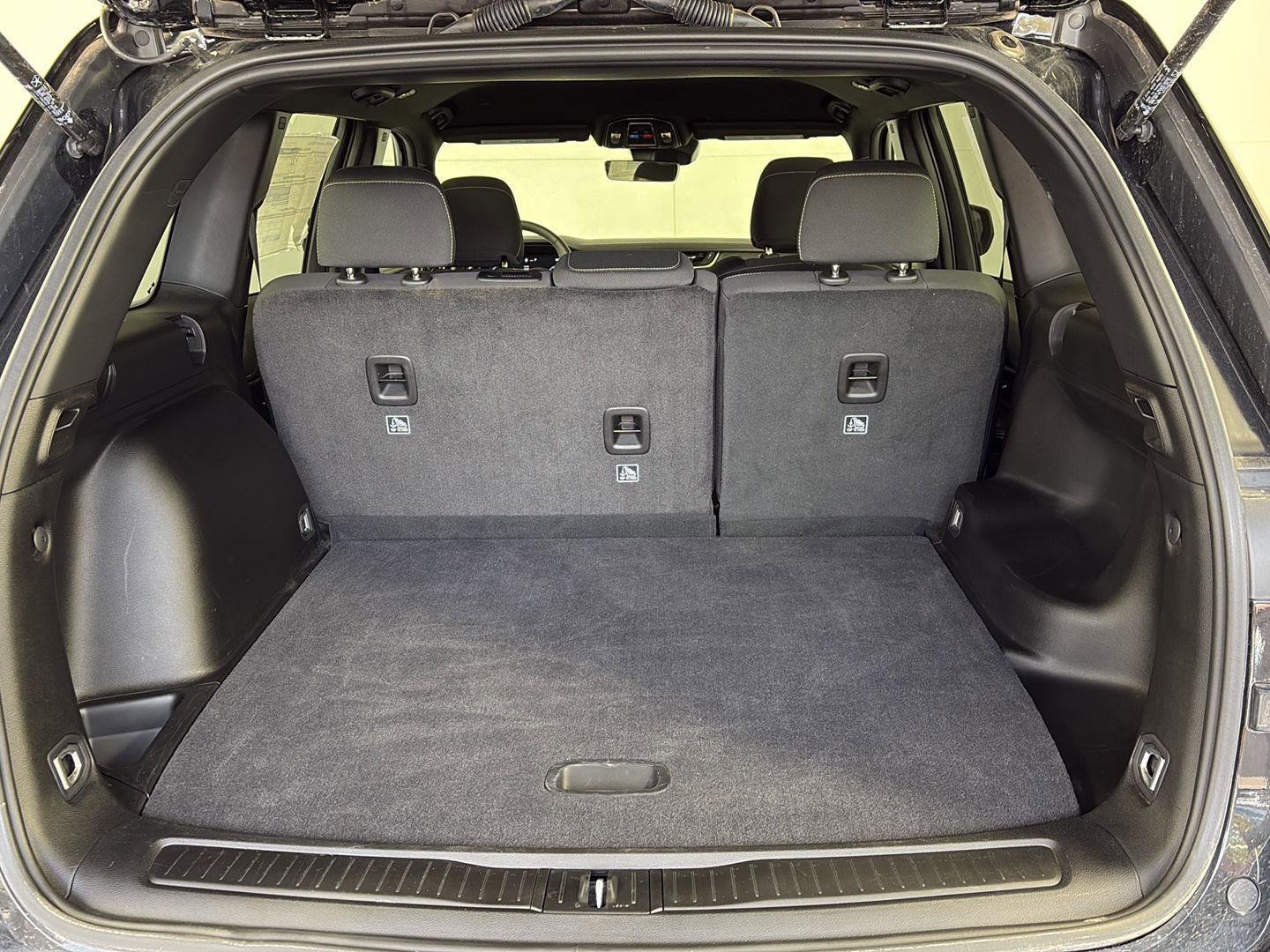 New 2025 Jeep Grand Cherokee Laredo AWD/4WD image 7