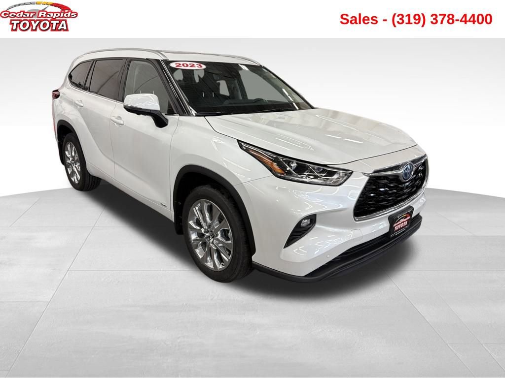 Used 2023 Toyota Highlander Limited image 8