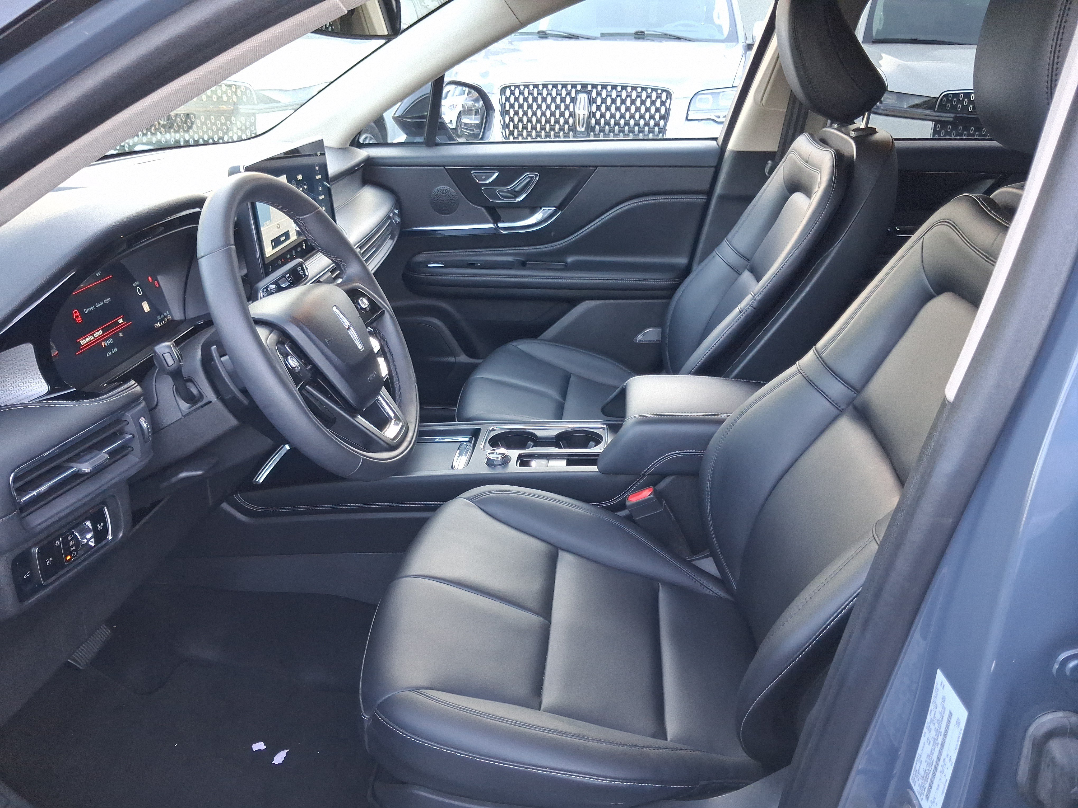 Certified 2023 Lincoln Corsair FWD image 12