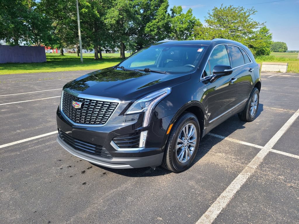 Used 2021 Cadillac XT5 Premium Luxury w/ LPO, Floor Liner Package FWD image 3