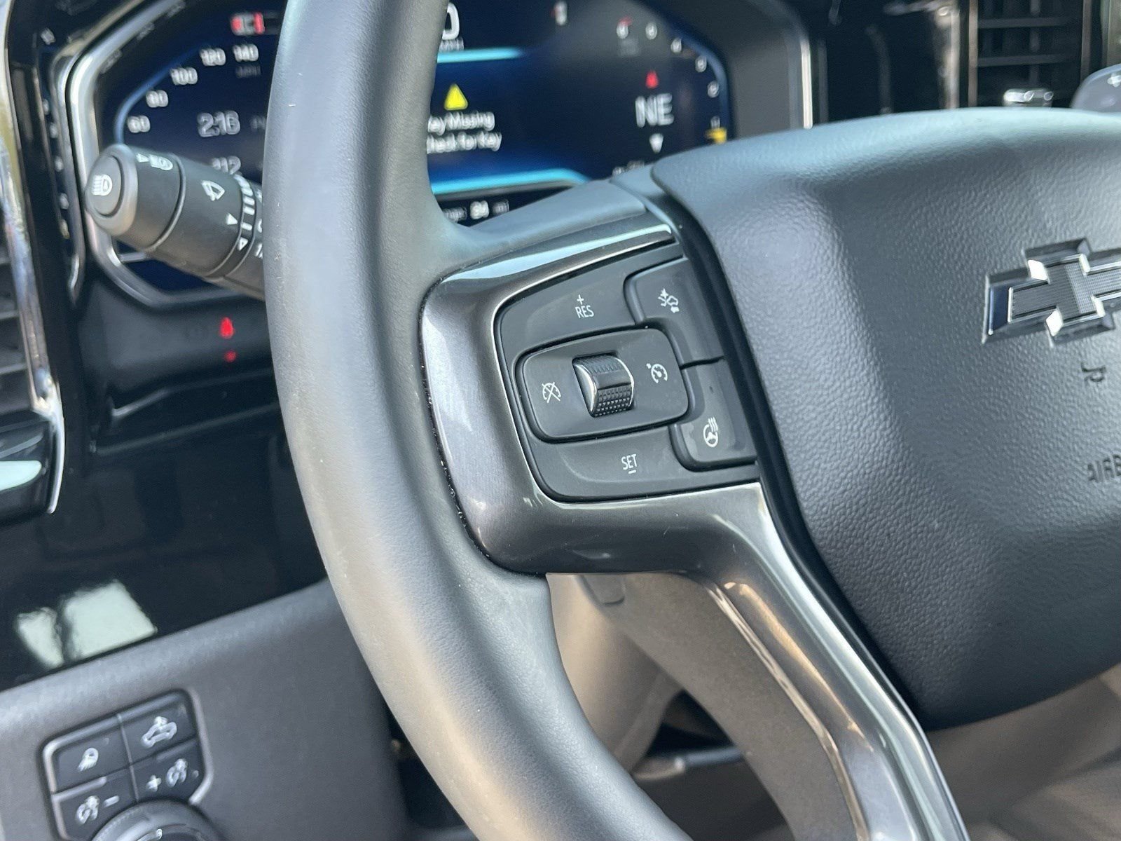 Certified 2025 Chevrolet Silverado 1500 ZR2 AWD/4WD image 25