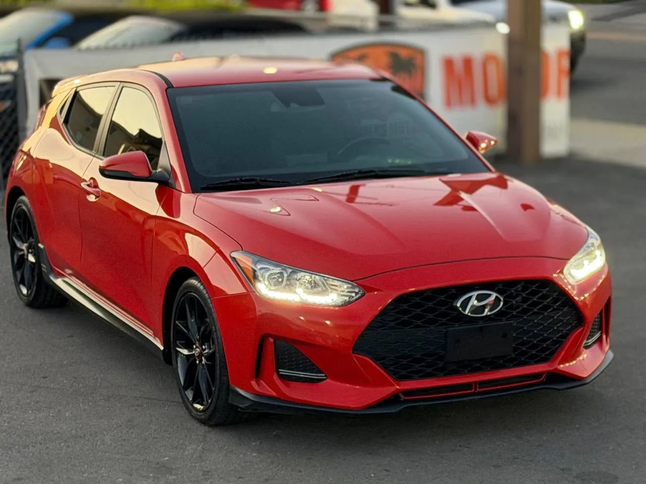 Used 2019 Hyundai Veloster Turbo R-Spec FWD image 2