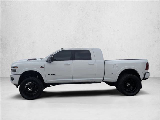 Used 2026 RAM 3500 Limited AWD/4WD image 9