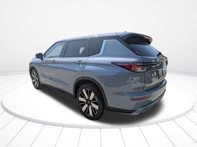 New 2026 Mitsubishi Outlander SE image 6