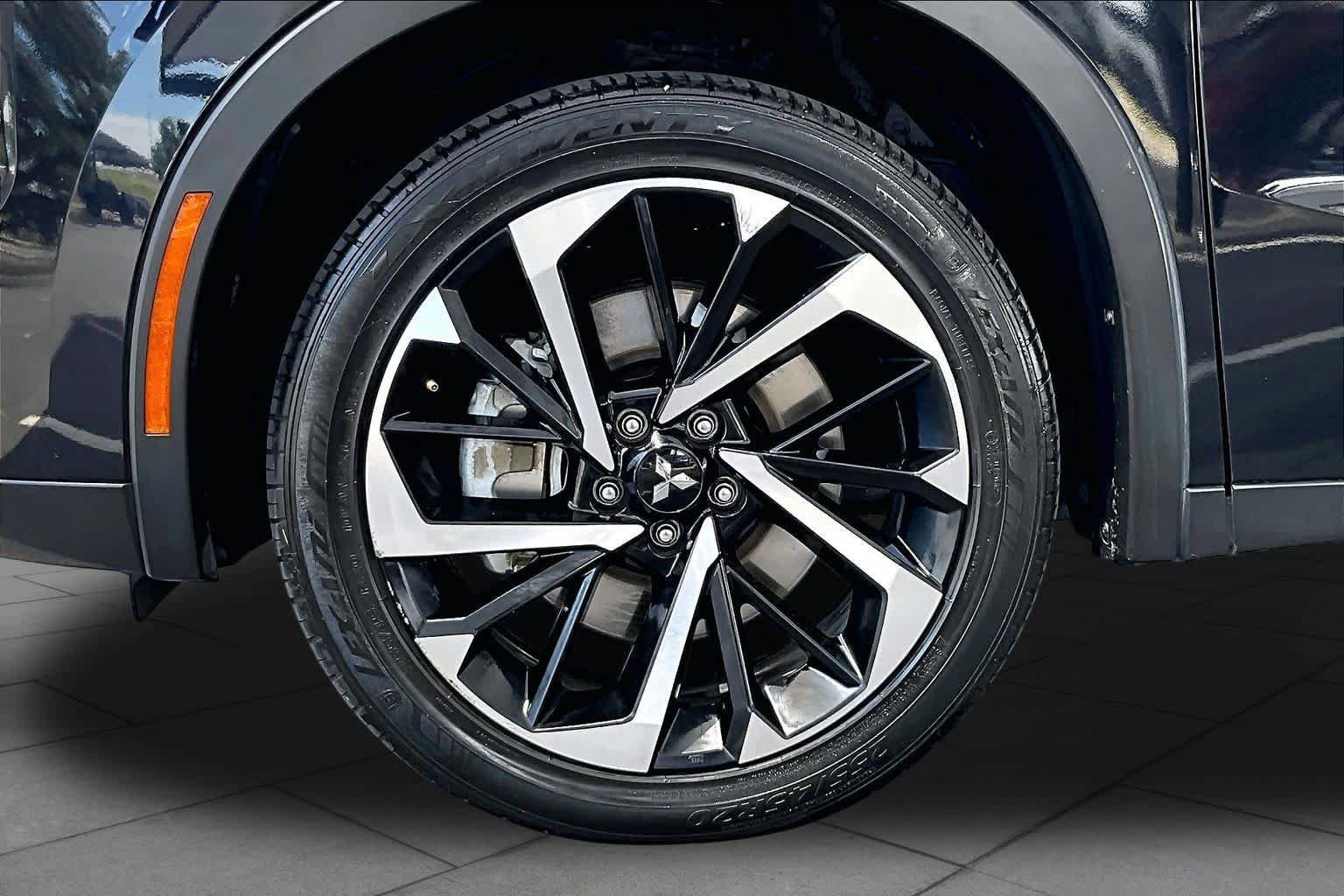 Used 2022 Mitsubishi Outlander SE AWD/4WD image 11