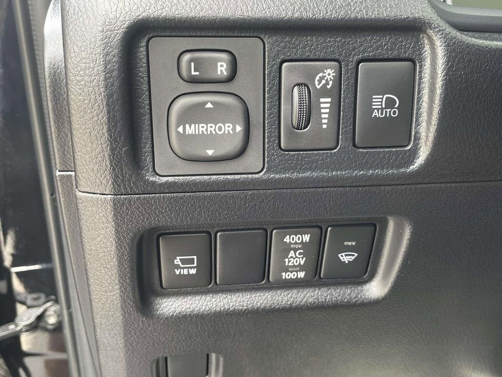 Used 2024 Toyota 4Runner Limited image 28