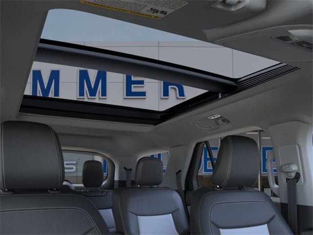 New 2023 Ford Explorer XLT w/ Equipment Group 202A image 45